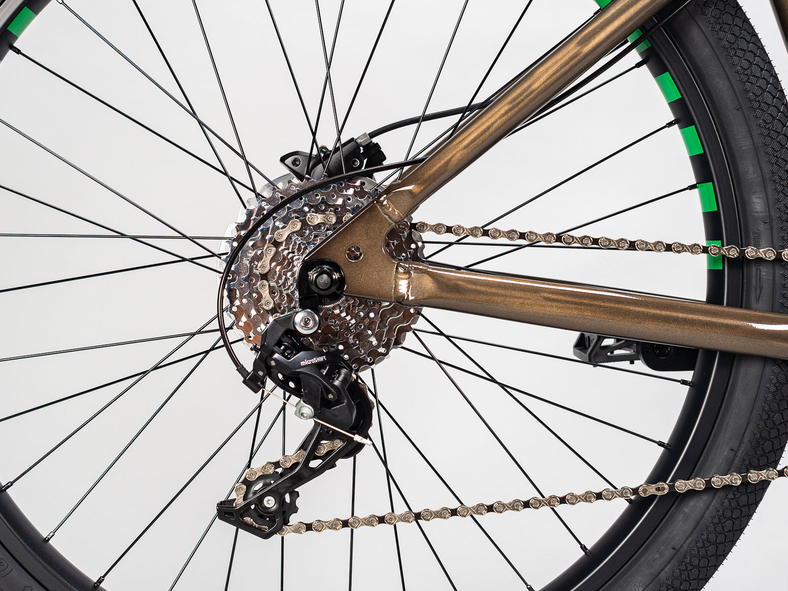 Mafia Bikes Bomma Traffic 27.5-inch alloy street bike with Microshift 10-speed & hydraulic brakes