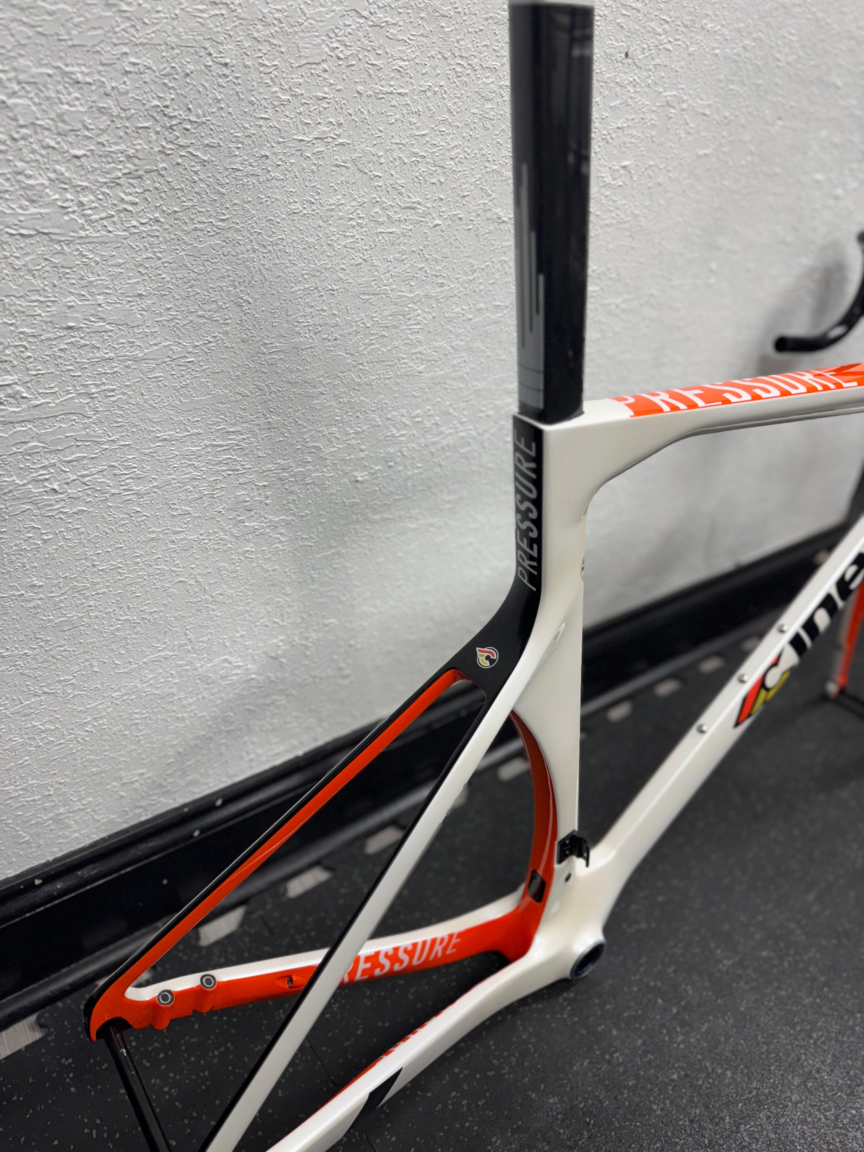 Used Cinelli Pressure Disc Large Frameset with Aero Bar and 110mm Stem